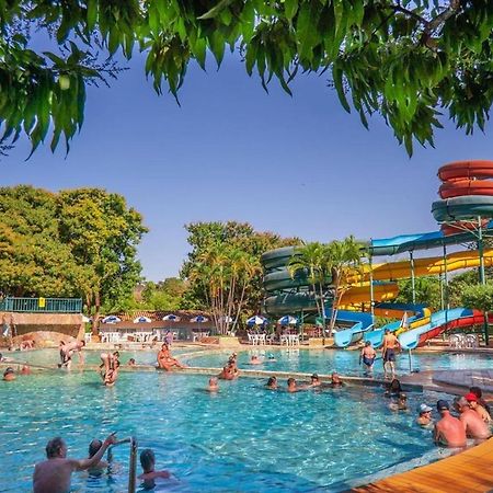 Diroma Resort Internacional Incluso 1 Acesso Ao Acqua Park Vulcao Caldas Novas Luaran gambar