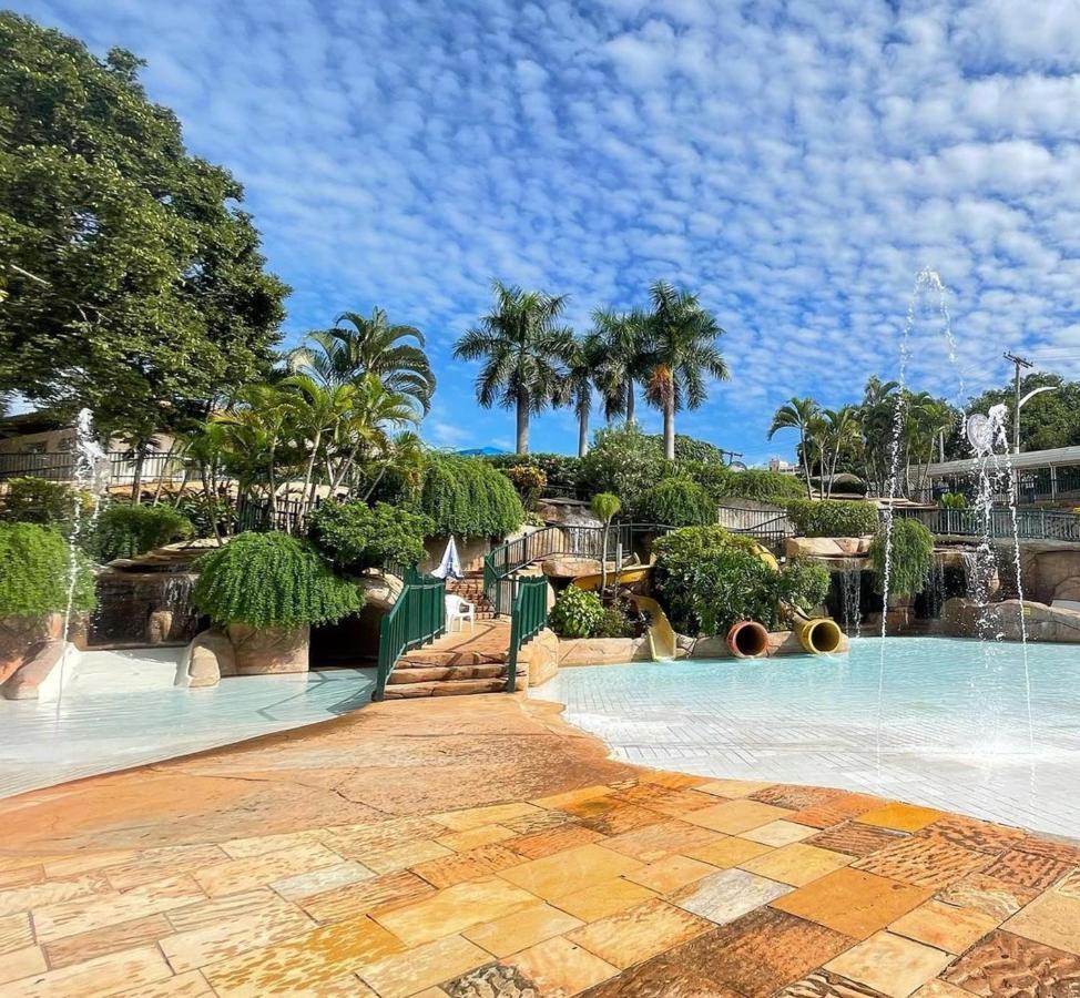 Diroma Resort Internacional Incluso 1 Acesso Ao Acqua Park Vulcao Caldas Novas Luaran gambar