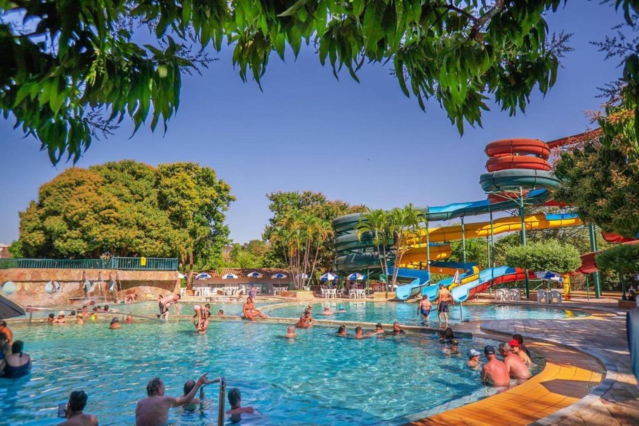 Diroma Resort Internacional Incluso 1 Acesso Ao Acqua Park Vulcao Caldas Novas Luaran gambar